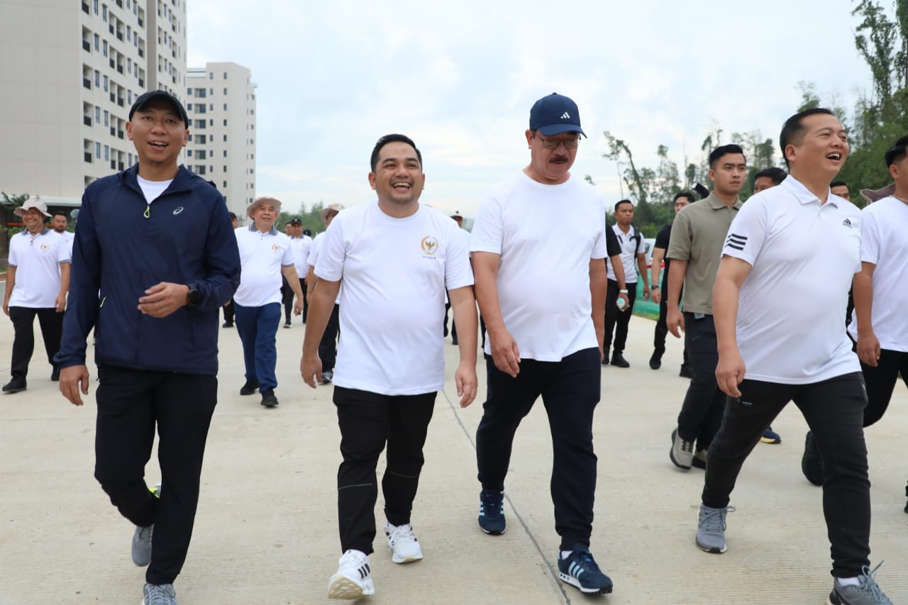 20251111 Sehat di Nusantara Jalan Sehat bersama Komisi II dan Mitra Kerja 1