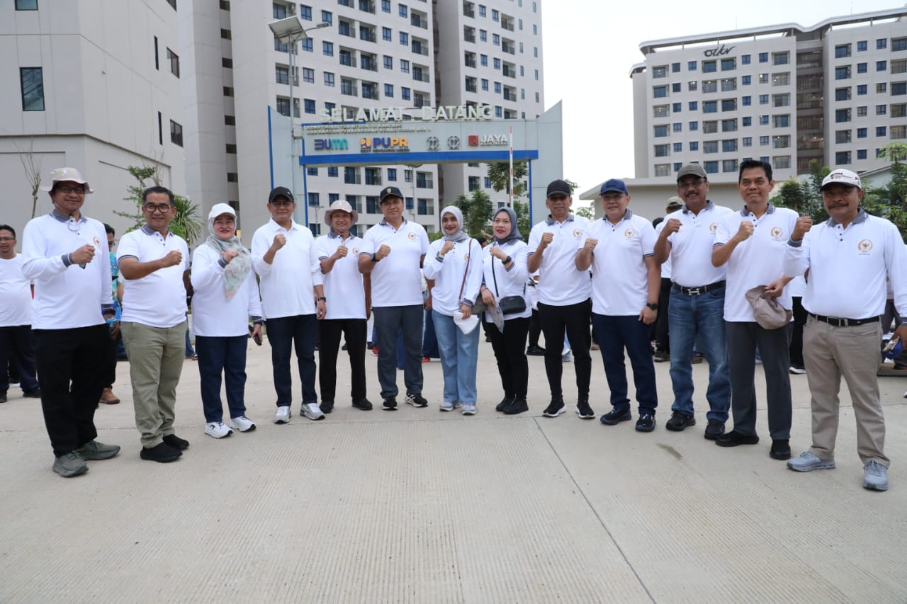 20251111 Sehat di Nusantara Jalan Sehat bersama Komisi II dan Mitra Kerja 1