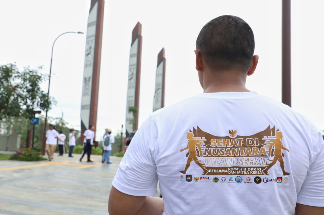 20251111 Sehat di Nusantara Jalan Sehat bersama Komisi II dan Mitra Kerja 1