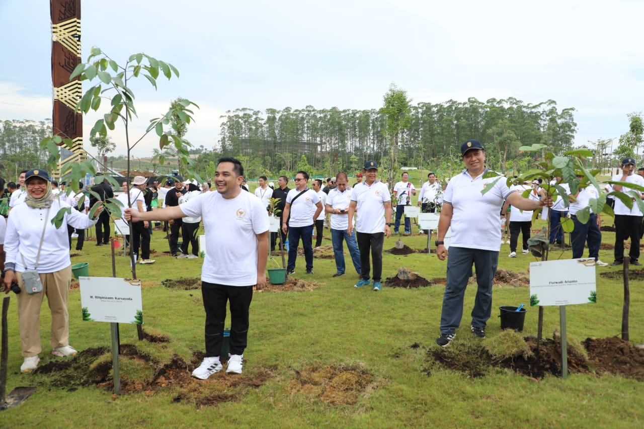 20251111 Sehat di Nusantara Jalan Sehat bersama Komisi II dan Mitra Kerja 1