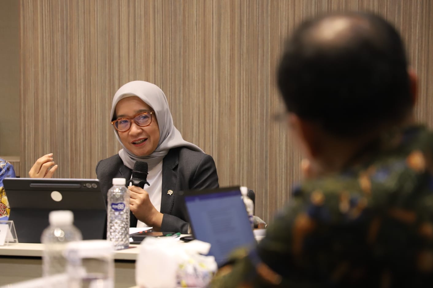 20251119 Presentasi Uji Publik Monitoring Evaluasi Keterbukaan Informasi Publik 2025 1