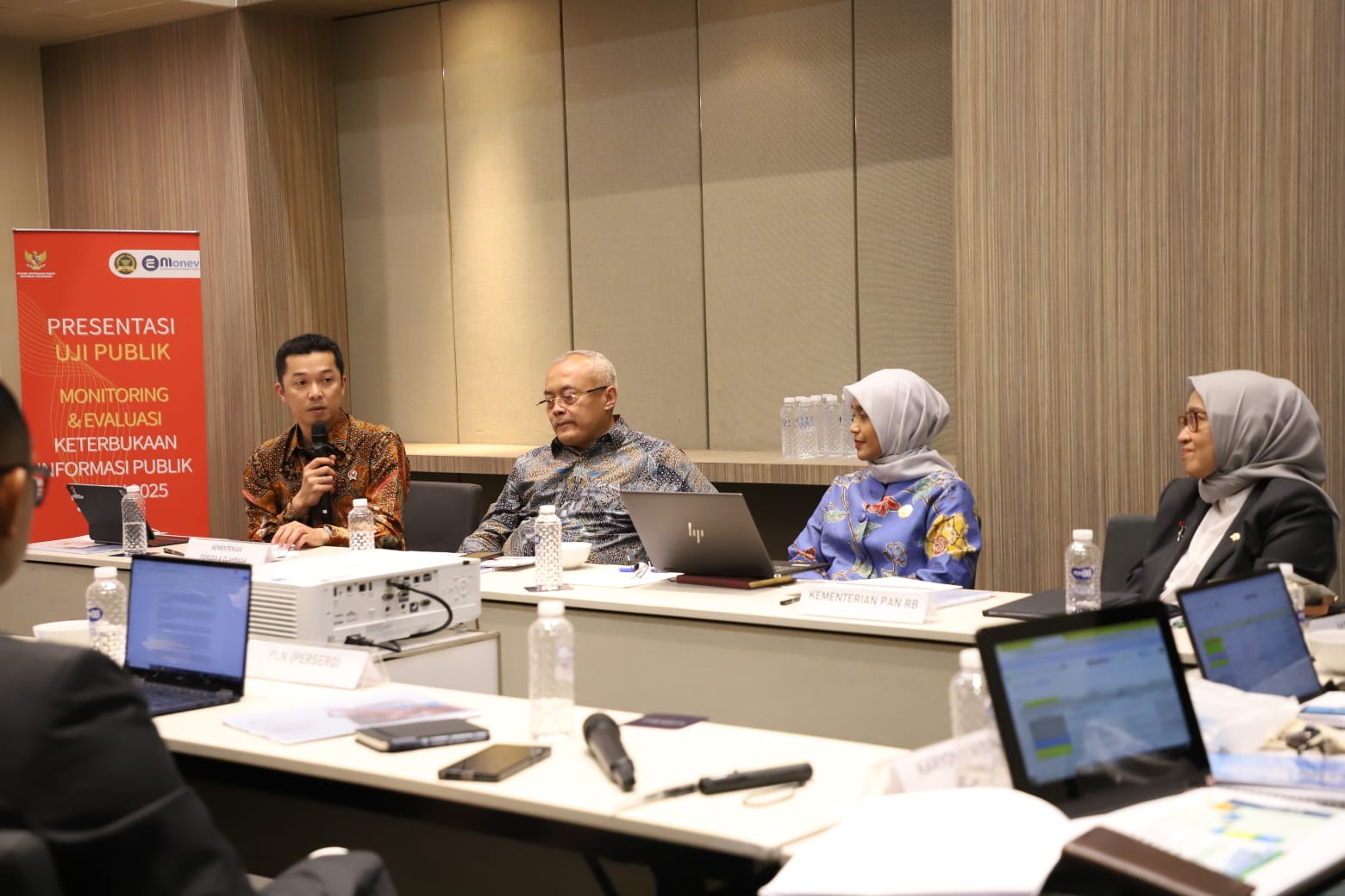 20251119 Presentasi Uji Publik Monitoring Evaluasi Keterbukaan Informasi Publik 2025 1