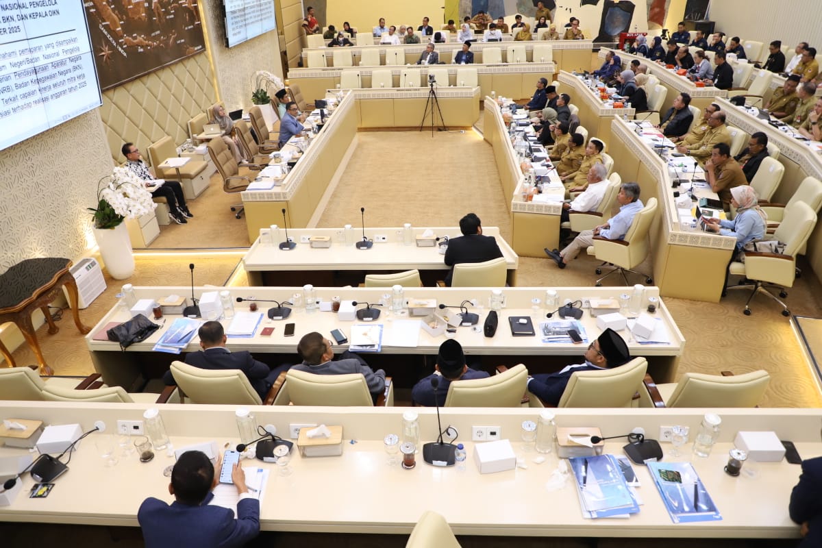 20251125 Rapat Koordinasi Internal Bidang Kelembagaan dan Tata Laksana 11