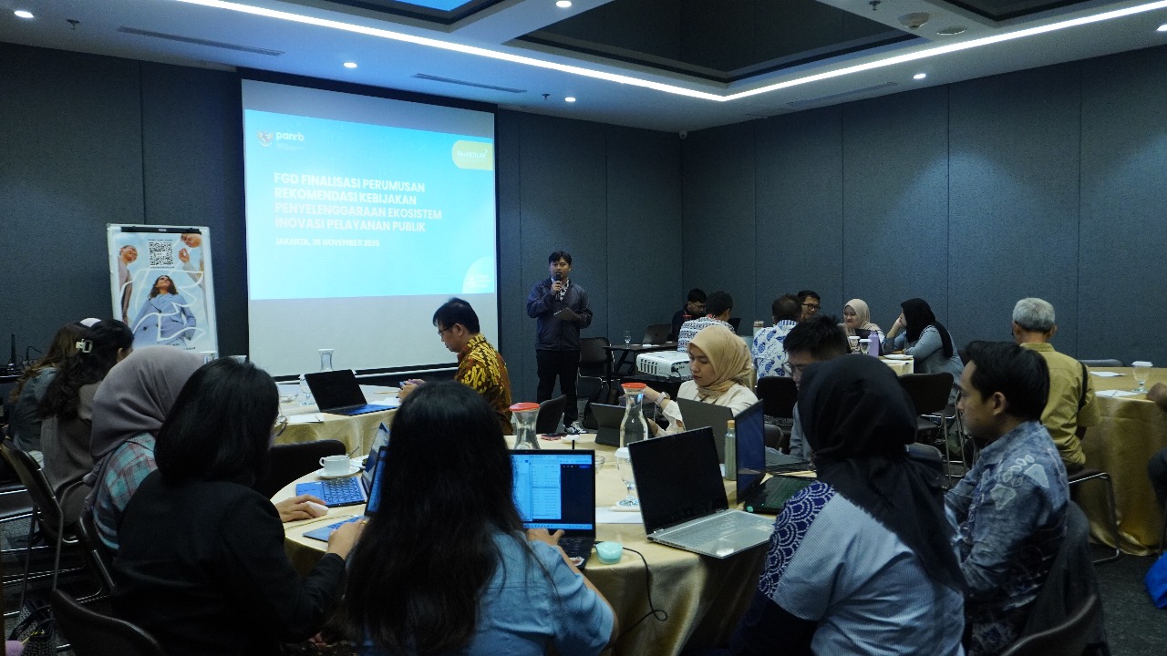 20251128 FGD Penyusunan Rekomendasi Kebijakan Ekosistem Inovasi Pelayanan Publik18