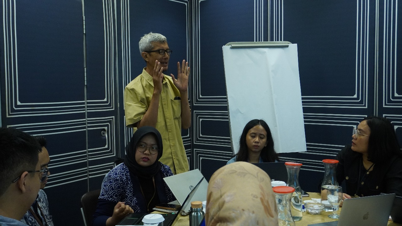 20251128 FGD Penyusunan Rekomendasi Kebijakan Ekosistem Inovasi Pelayanan Publik18
