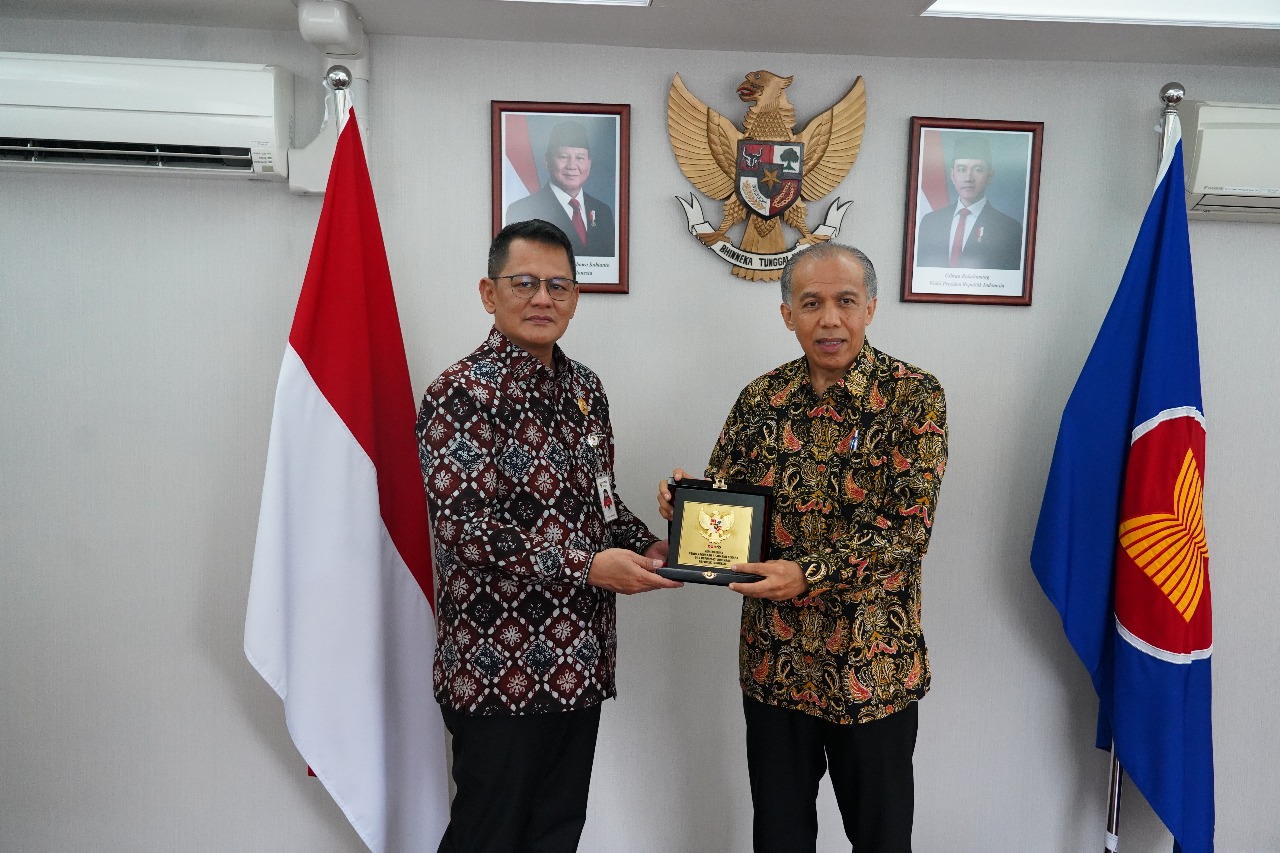 20251008 Pemantauan dan Evaluasi Pelayanan Publik di KJRI Hongkong 8