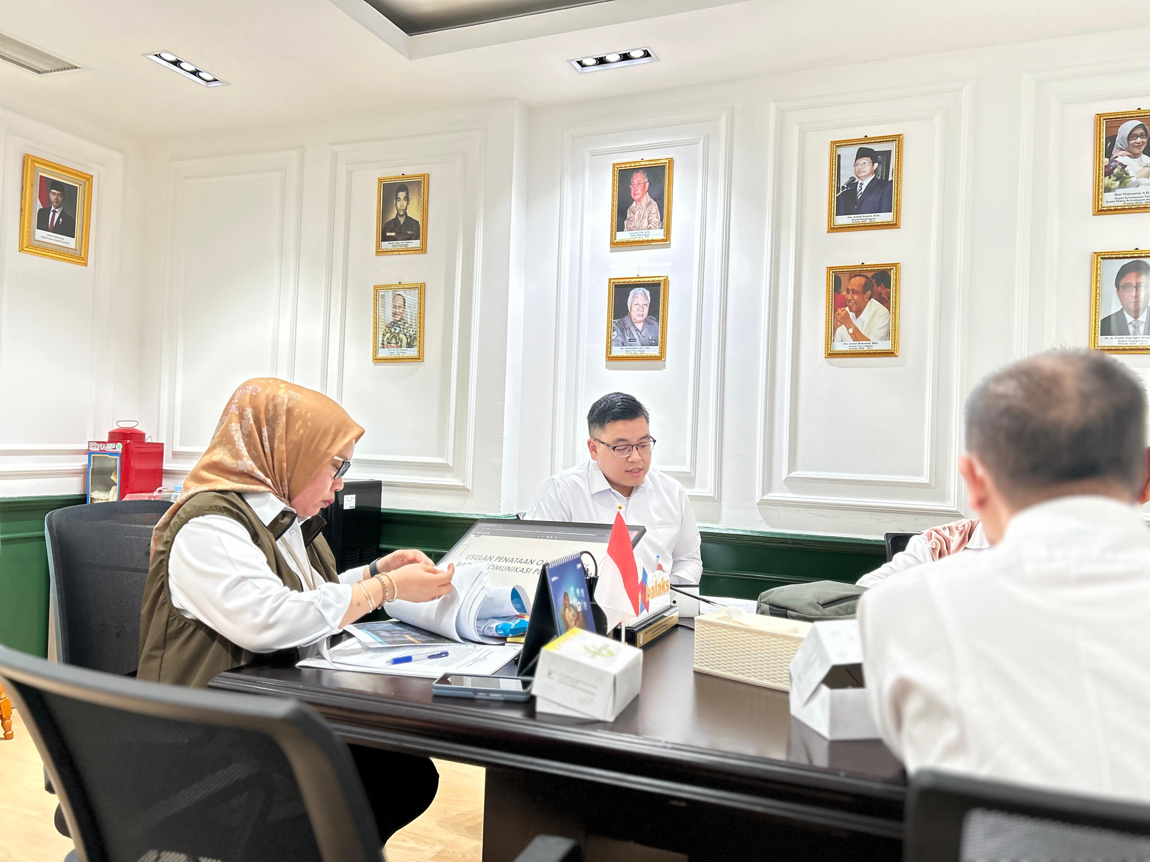 20251013 Rapat Tata Kelola Organisasi Badan Komunikasi Pemerintah 5