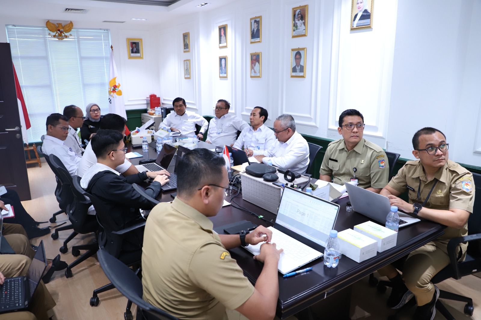 20251014 Rapat Pembahasan RPP Badan Otorita Pengelola Pantai Utara Jawa 8
