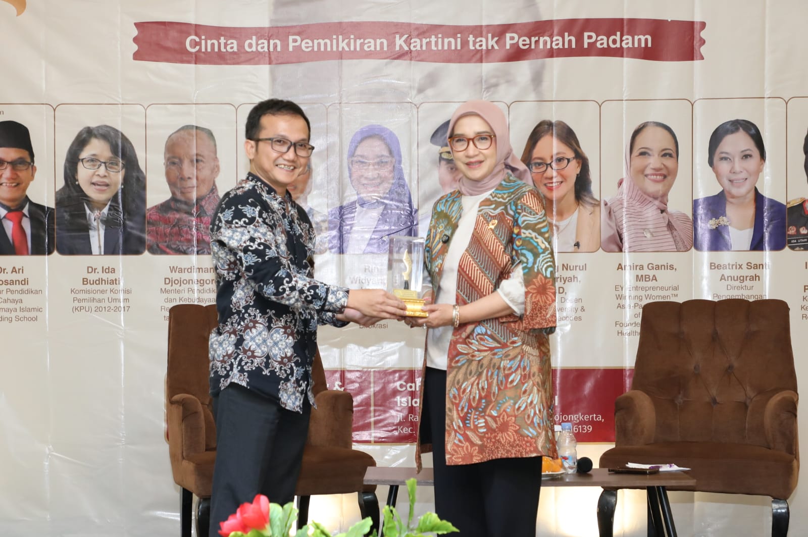 20251018 MENTERI Kegiatan Sekolah Kepemimpinan Kartini KALIS 21