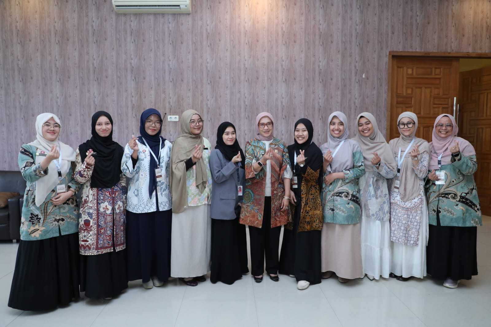 20251018 MENTERI Kegiatan Sekolah Kepemimpinan Kartini KALIS 21