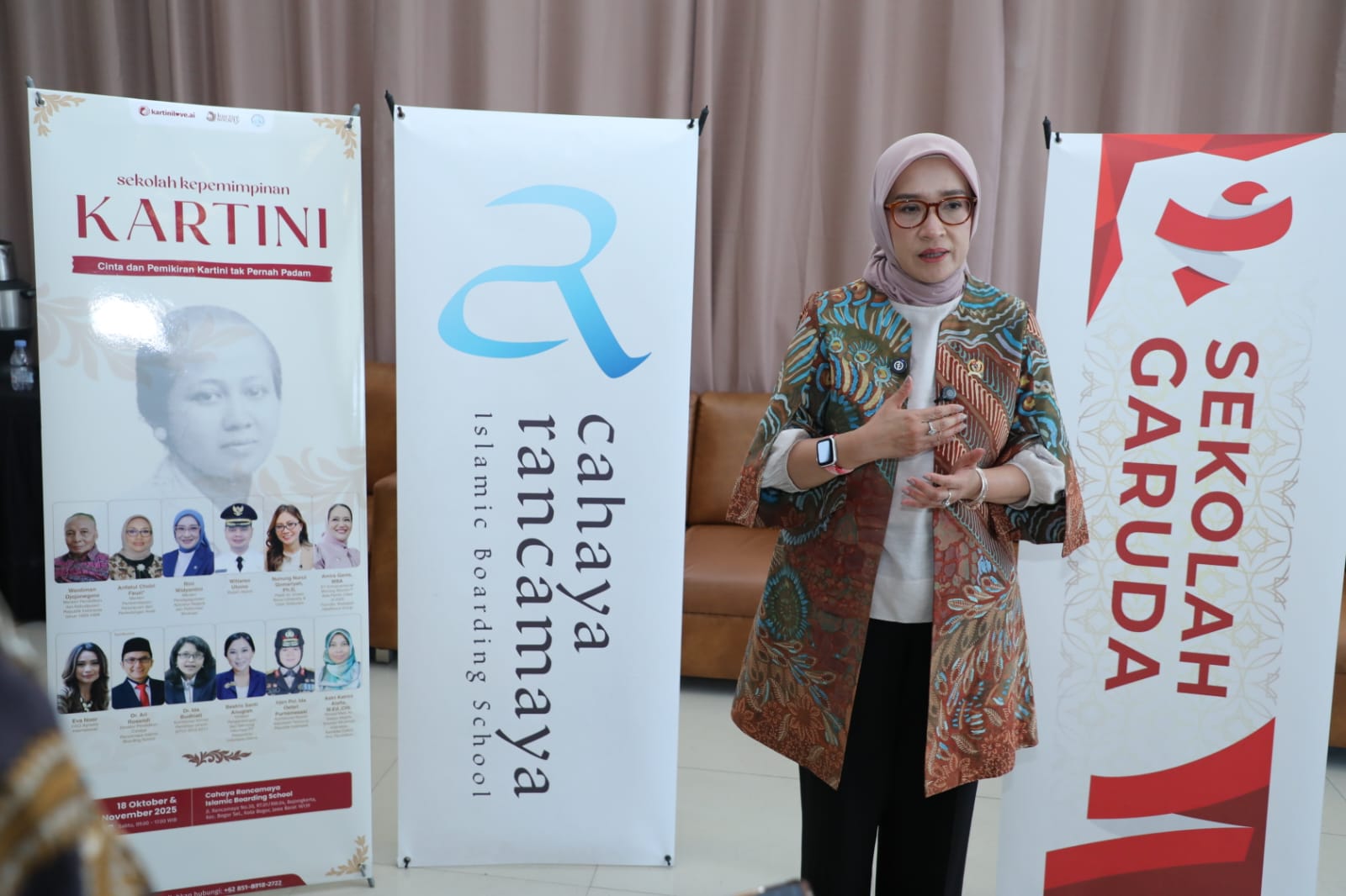 20251018 MENTERI Kegiatan Sekolah Kepemimpinan Kartini KALIS 21
