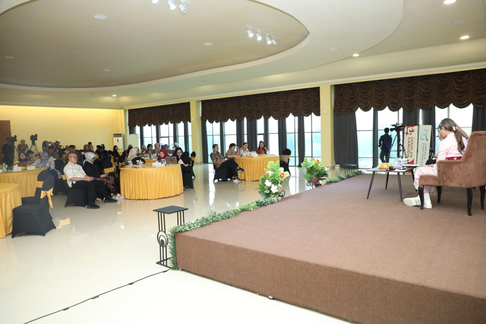 20251018 MENTERI Kegiatan Sekolah Kepemimpinan Kartini KALIS 21