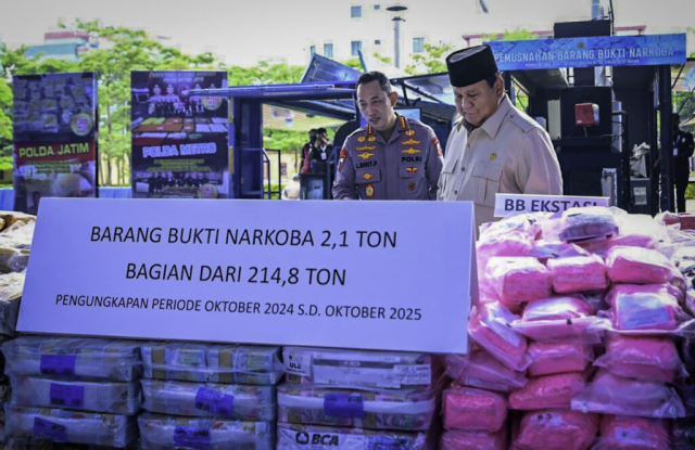 20251029 Presiden Prabowo Musnahkan Barang Bukti 21484 Ton Narkoba Senilai Rp2937 Triliun Selama Setahun Periode Pemerintahan