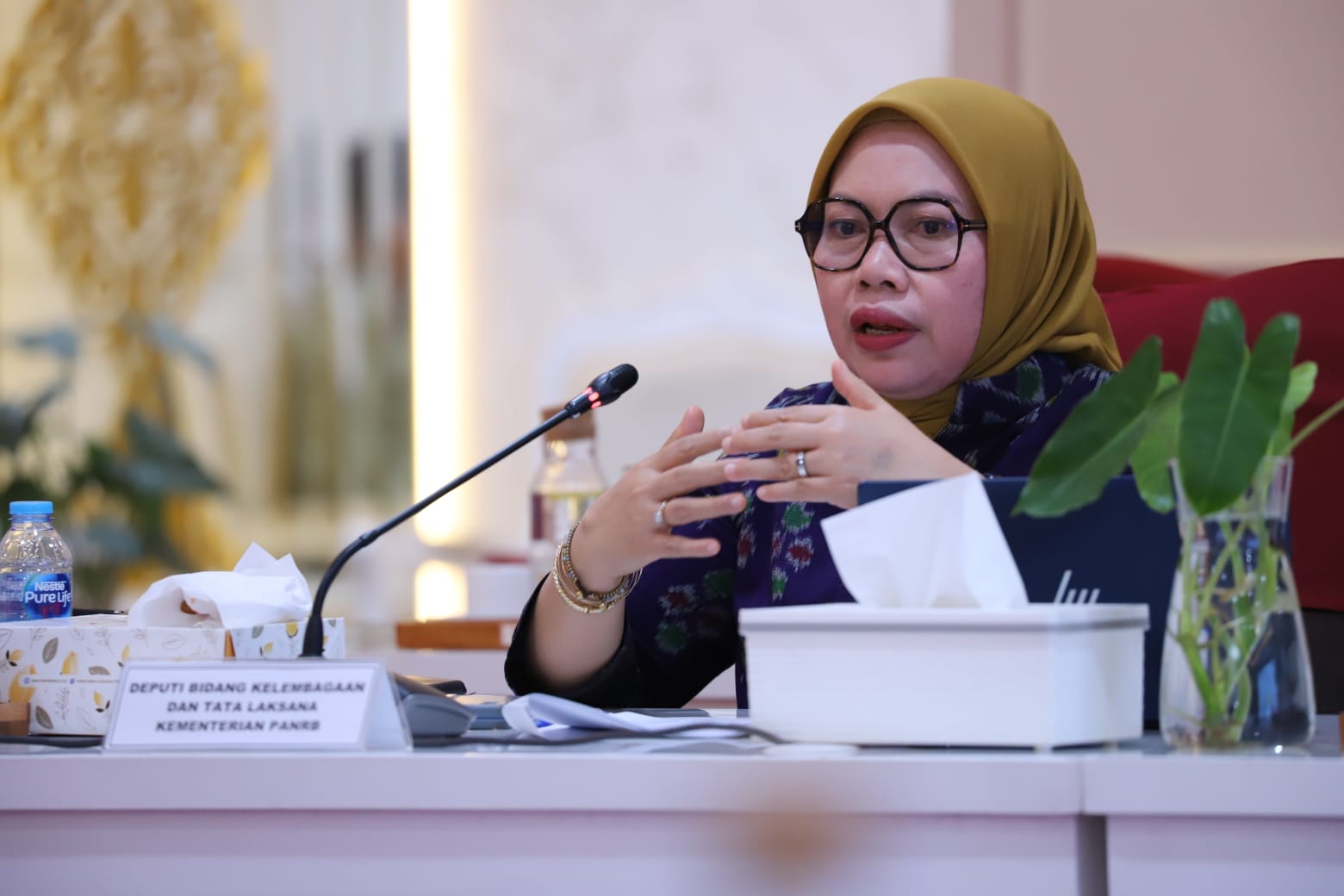 20251030 Rapat Membahas Kelembagaan BGN 12