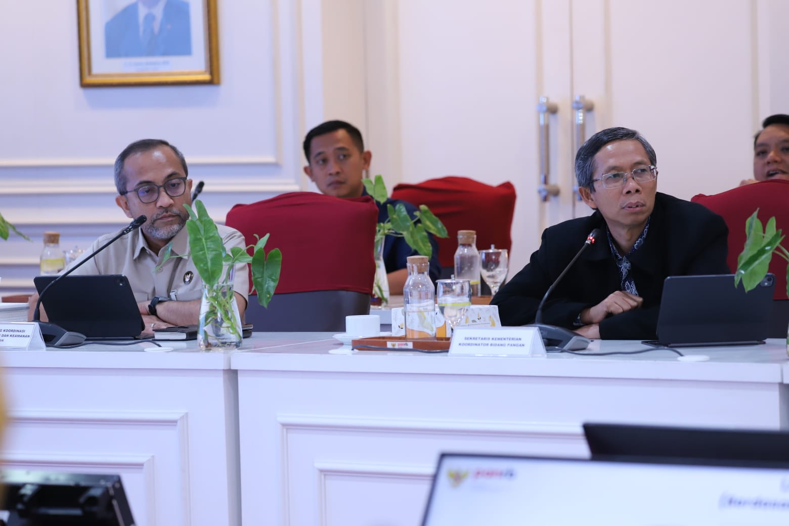 20251030 Rapat Membahas Kelembagaan BGN 12