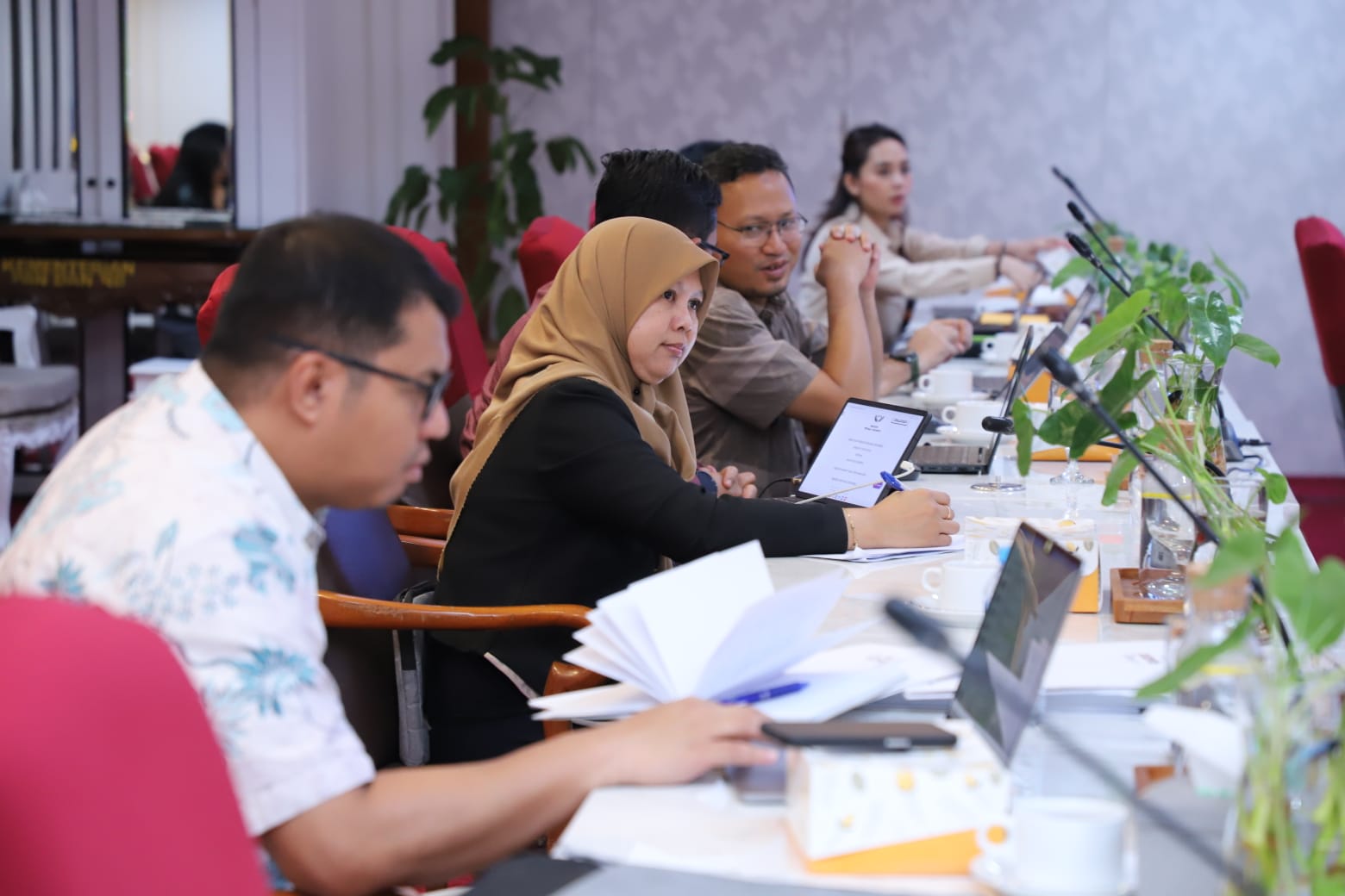 20251030 Rapat Membahas Kelembagaan BGN 12