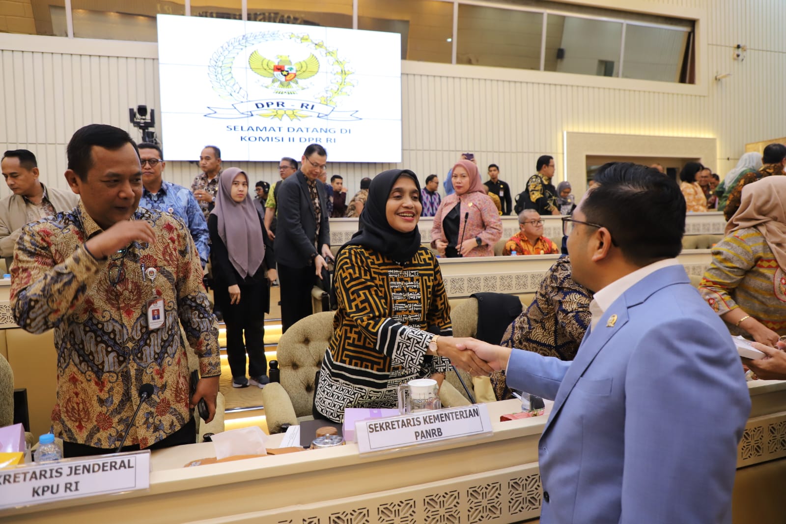 20250904 Rapat Dengar Pendapat dengan Komisi II DPR RI 16