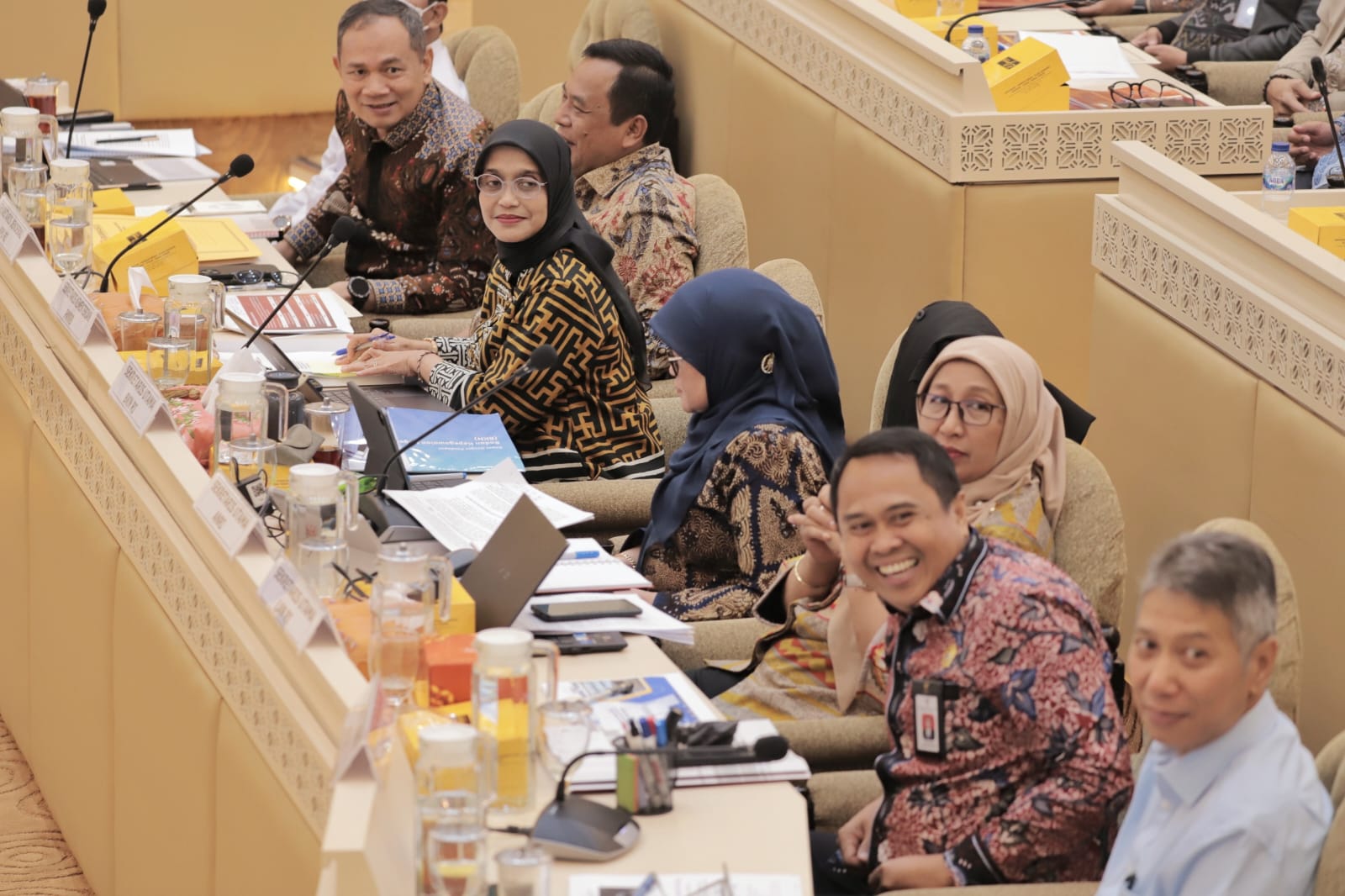 20250904 Rapat Dengar Pendapat dengan Komisi II DPR RI 16