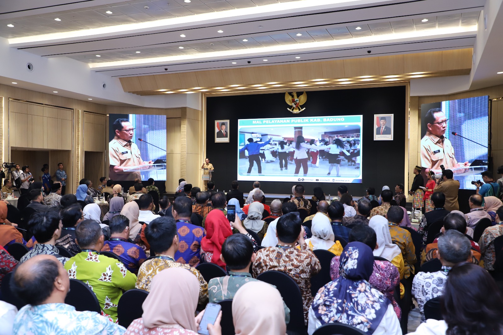 20250909 Penandatanganan Keputusan bersama Penyelenggaraan Perizinan Tenaga Medis dan Tenaga Kesehatan21