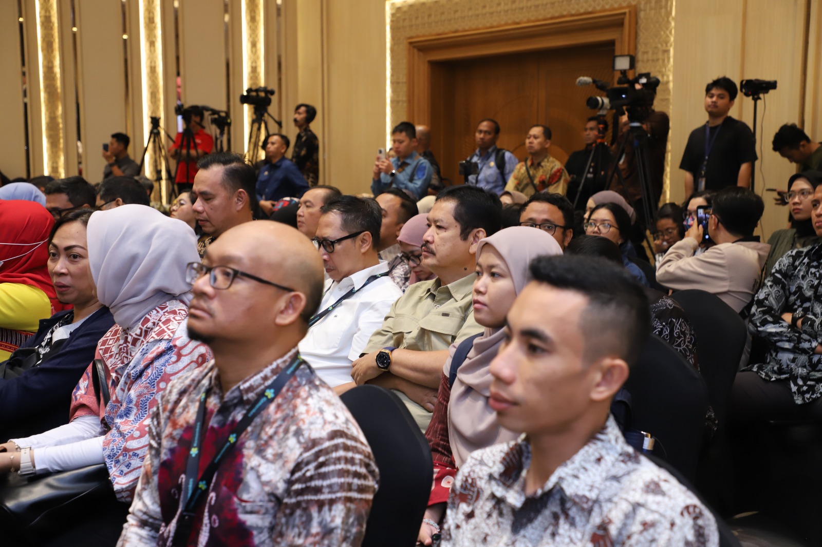 20250909 Penandatanganan Keputusan bersama Penyelenggaraan Perizinan Tenaga Medis dan Tenaga Kesehatan21