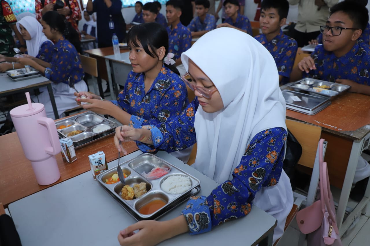 20250918 Peninjauan Makan Bergizi Gratis MBG1