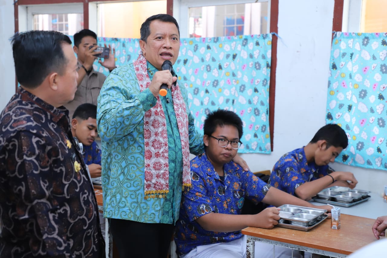 20250918 Peninjauan Makan Bergizi Gratis MBG1
