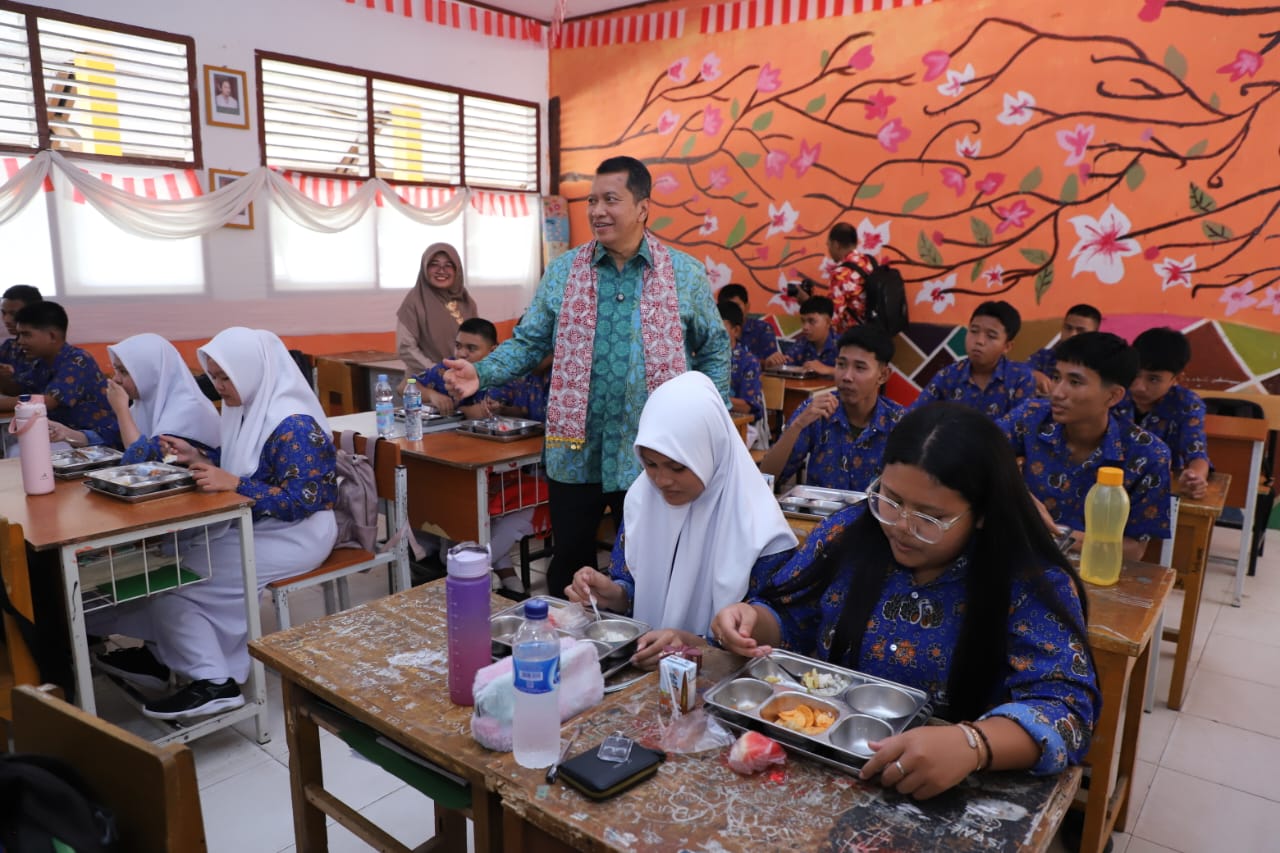 20250918 Peninjauan Makan Bergizi Gratis MBG1