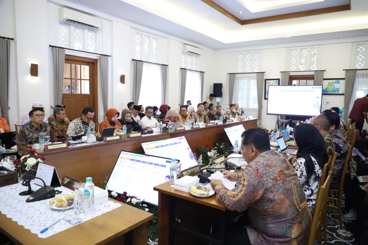 20251002 Rapat Koordinasi Piloting Digitalisasi Bantuan Sosial 11