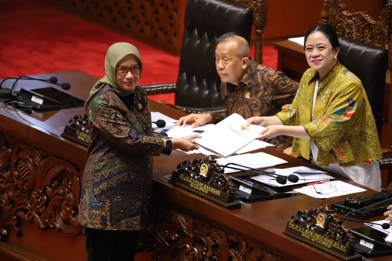 20251002 Rapat Paripurna DPR RI 10