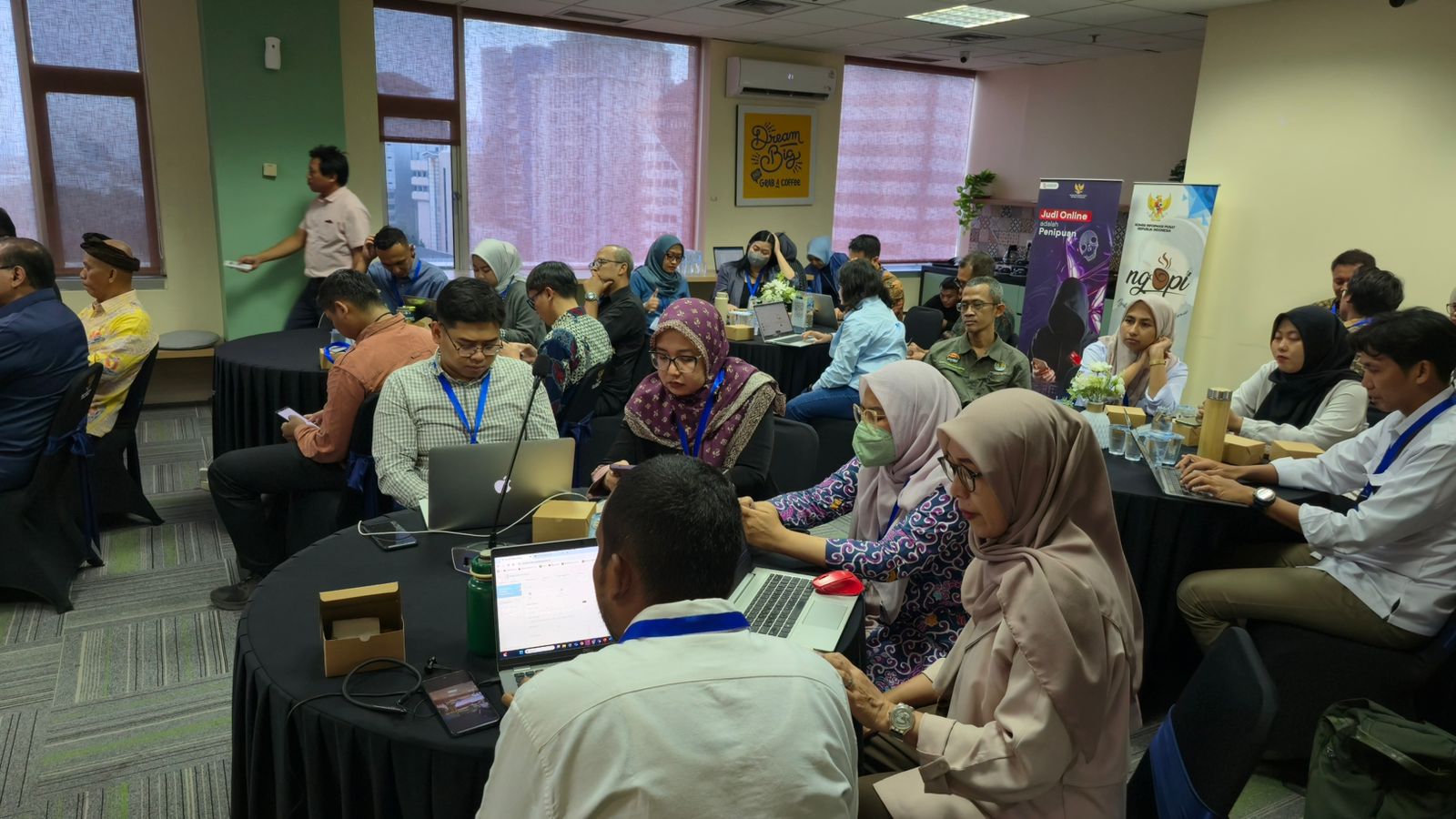 20251007 Penguatan Kapasitas Sidang Sengketa Informasi Publik 11