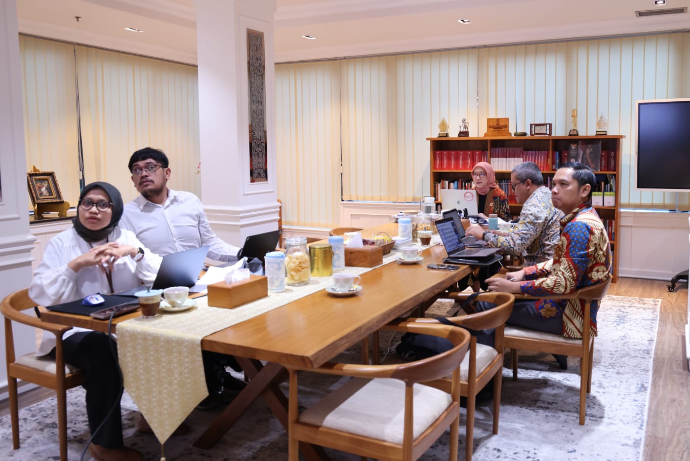 20251118 Diskusi Perjalanan Transformasi Digital Pemerintah Indonesia Bersama Mahasiswa Harvard 8