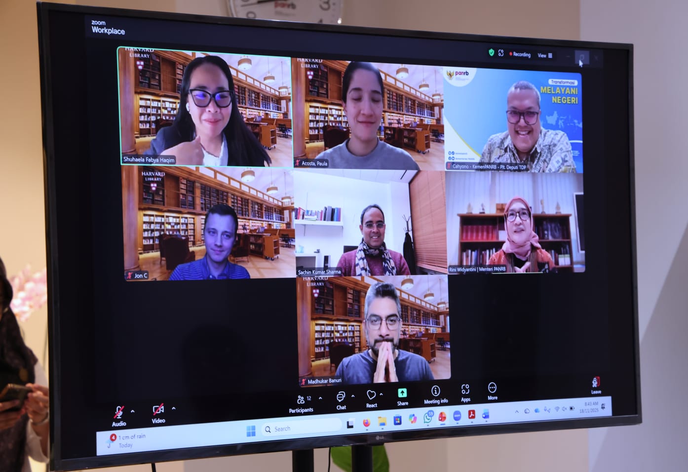 20251118 Diskusi Perjalanan Transformasi Digital Pemerintah Indonesia Bersama Mahasiswa Harvard 8