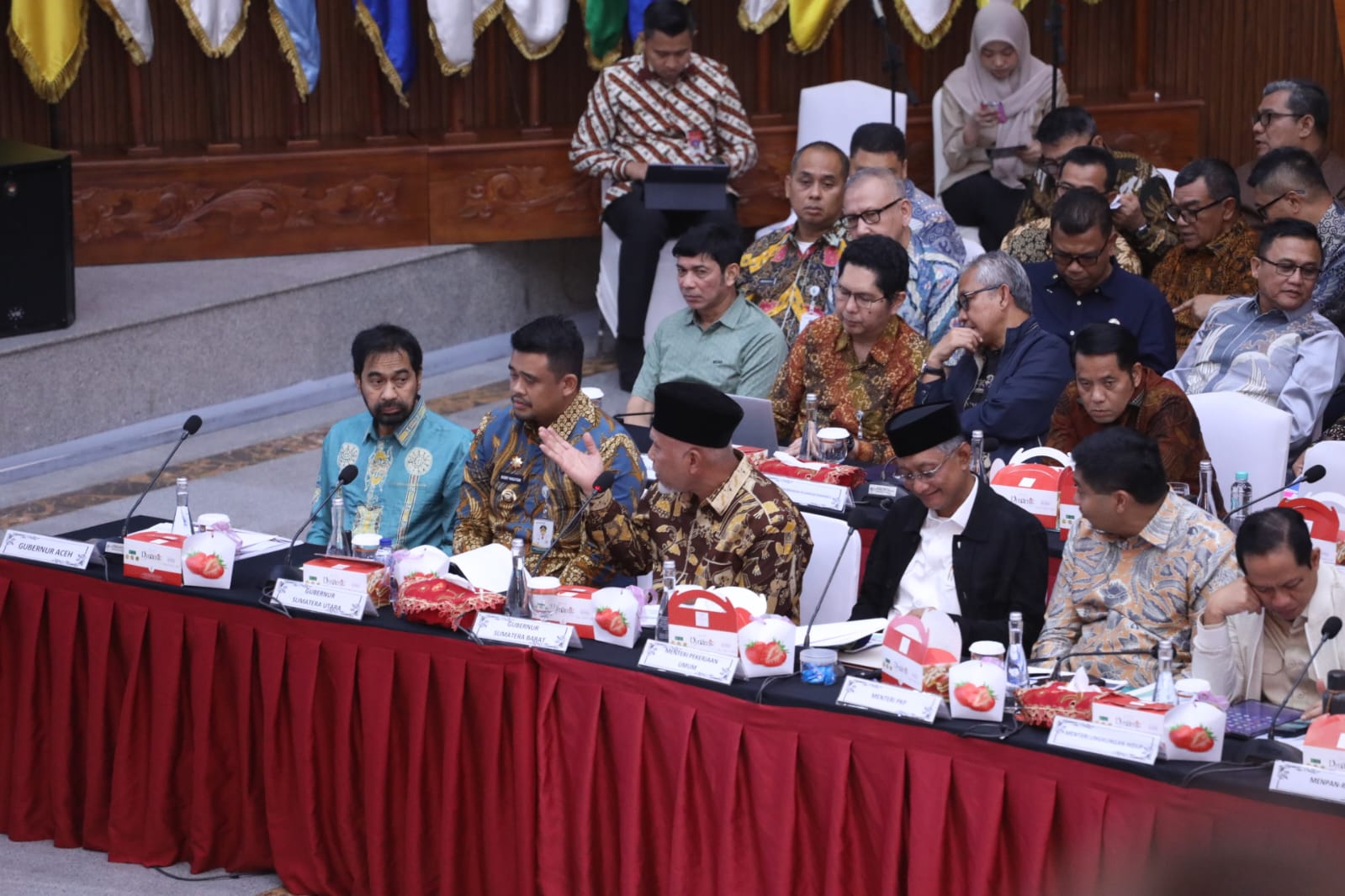 20260115 Rakor Satgas Percepatan Rehabilitasi dan Rekonstruksi Pasca Bencana di Wilayah Sumatra 14
