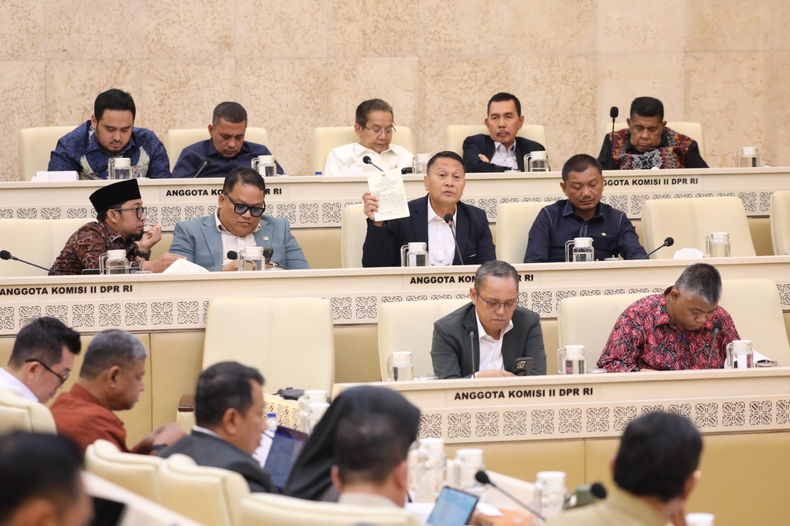 20260119 Rapat Kerja dan Rapat Dengar Pendapat Komisi II DPR RI 16