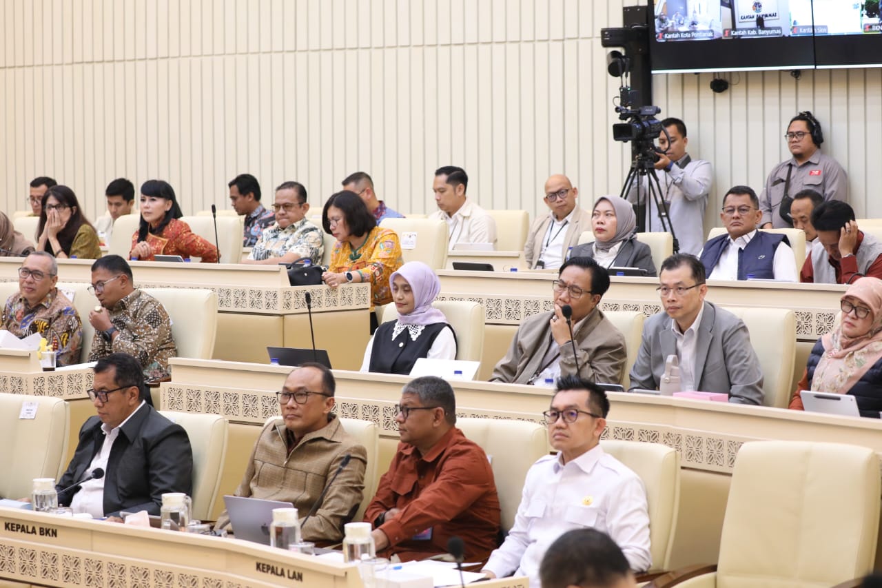 20260119 Rapat Kerja dan Rapat Dengar Pendapat Komisi II DPR RI 16