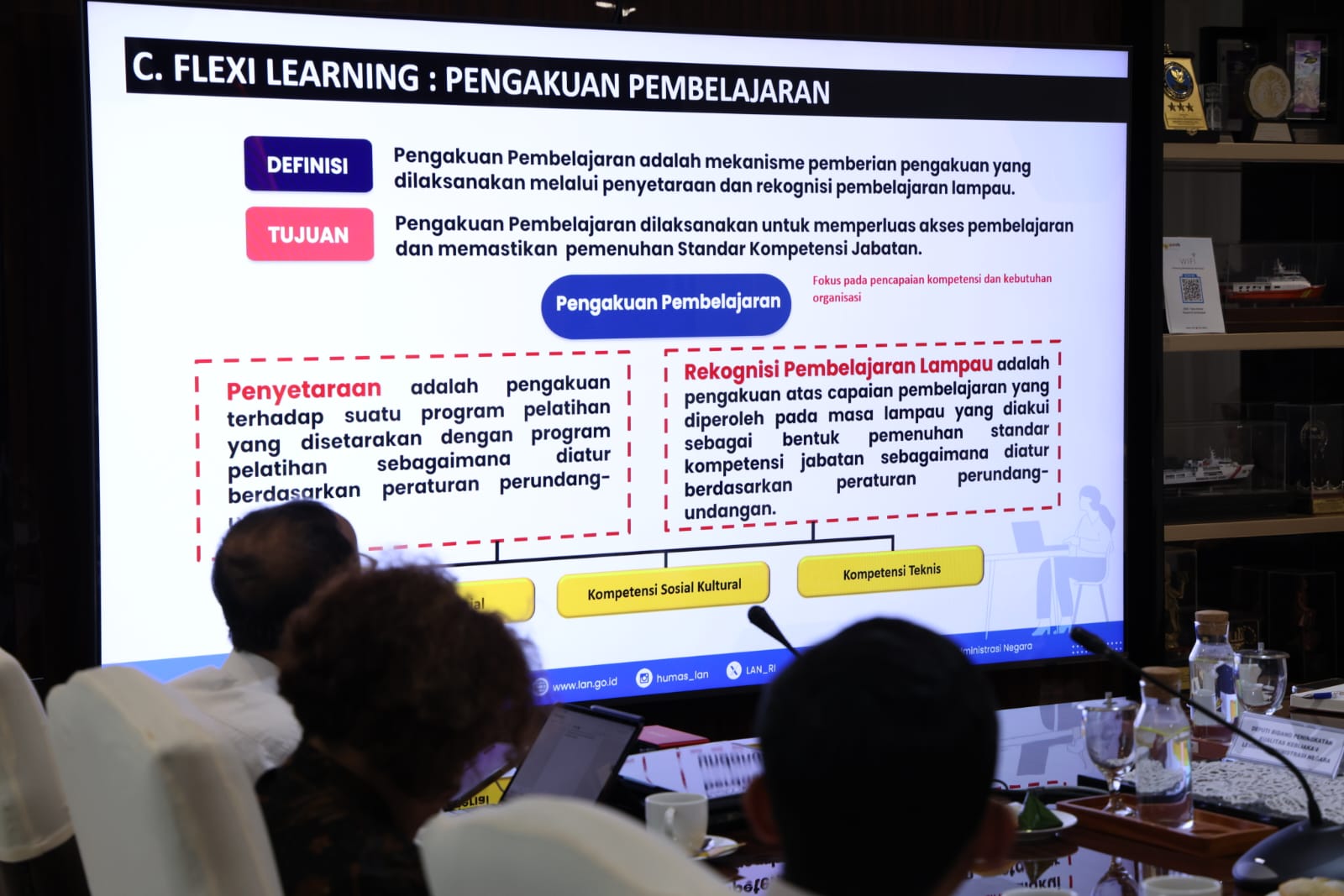 20260126 Rapat Pembahasan Transformasi Pengembangan Kompetensi ASN dan Dukungan Daerah Terdampak Bencana 13