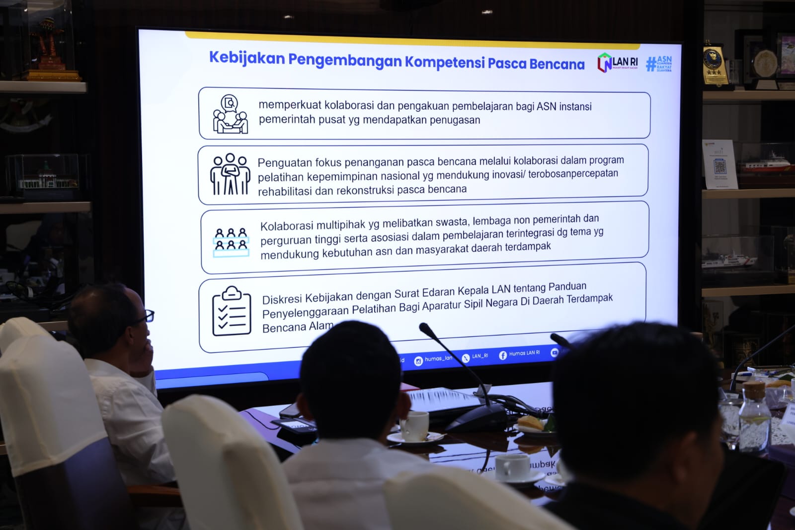 20260126 Rapat Pembahasan Transformasi Pengembangan Kompetensi ASN dan Dukungan Daerah Terdampak Bencana 13