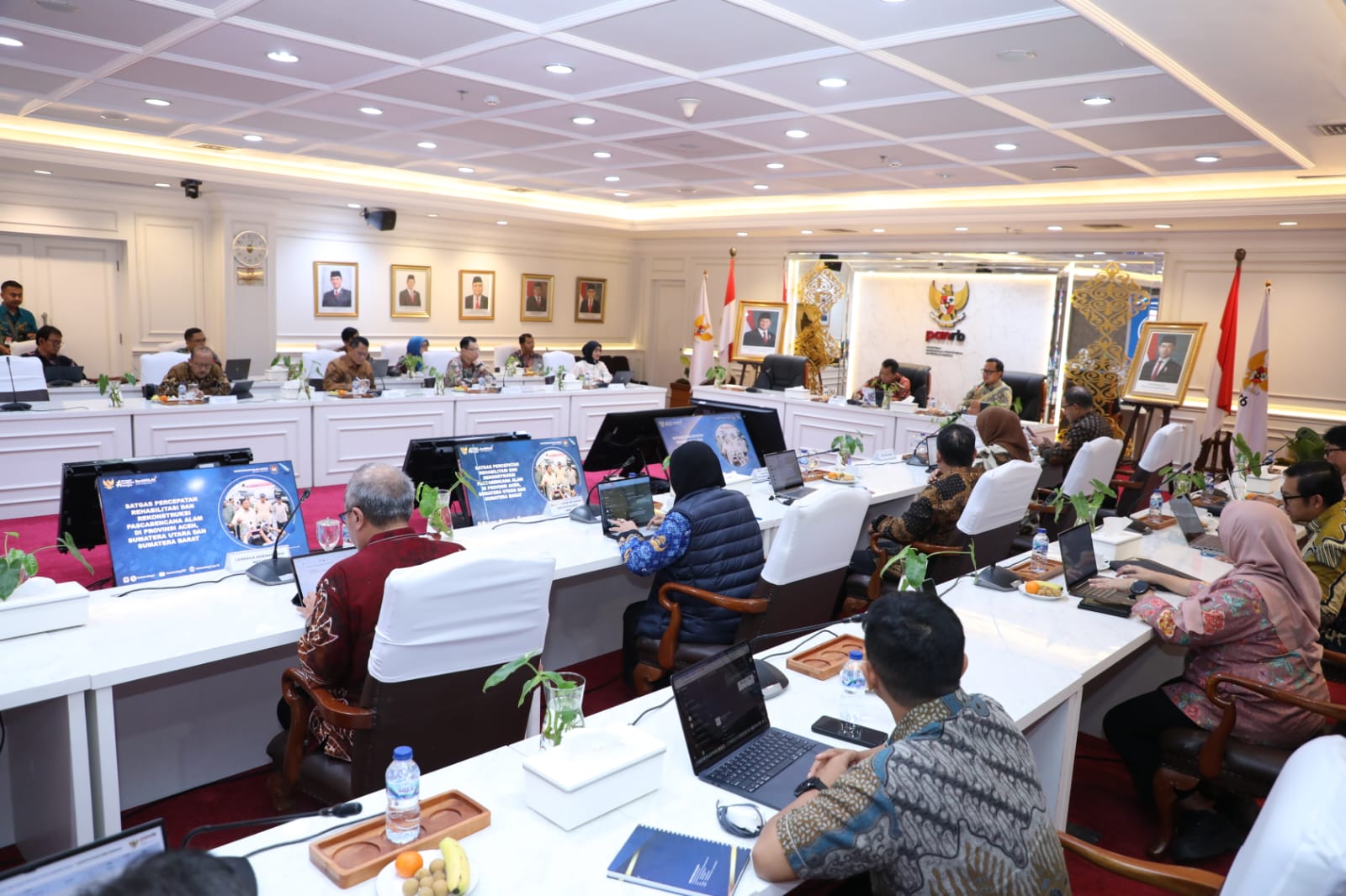 20260129 Rapat Satgas Rehabilitasi dan Rekonstruksi Pascabencana Sumatra 1
