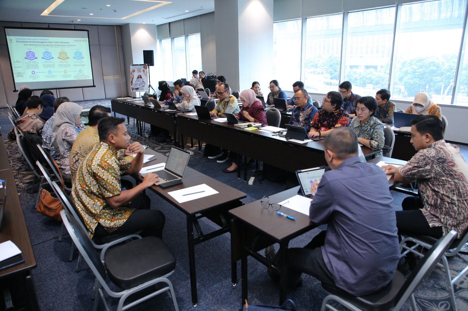 20260227 Rapat Satgas Rehabilitasi dan Rekonstruksi Pascabencana Sumatra 10