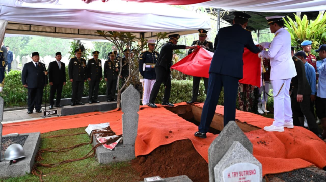 20260303 Presiden Prabowo Pimpin Upacara Pemakaman Try Sutrisno