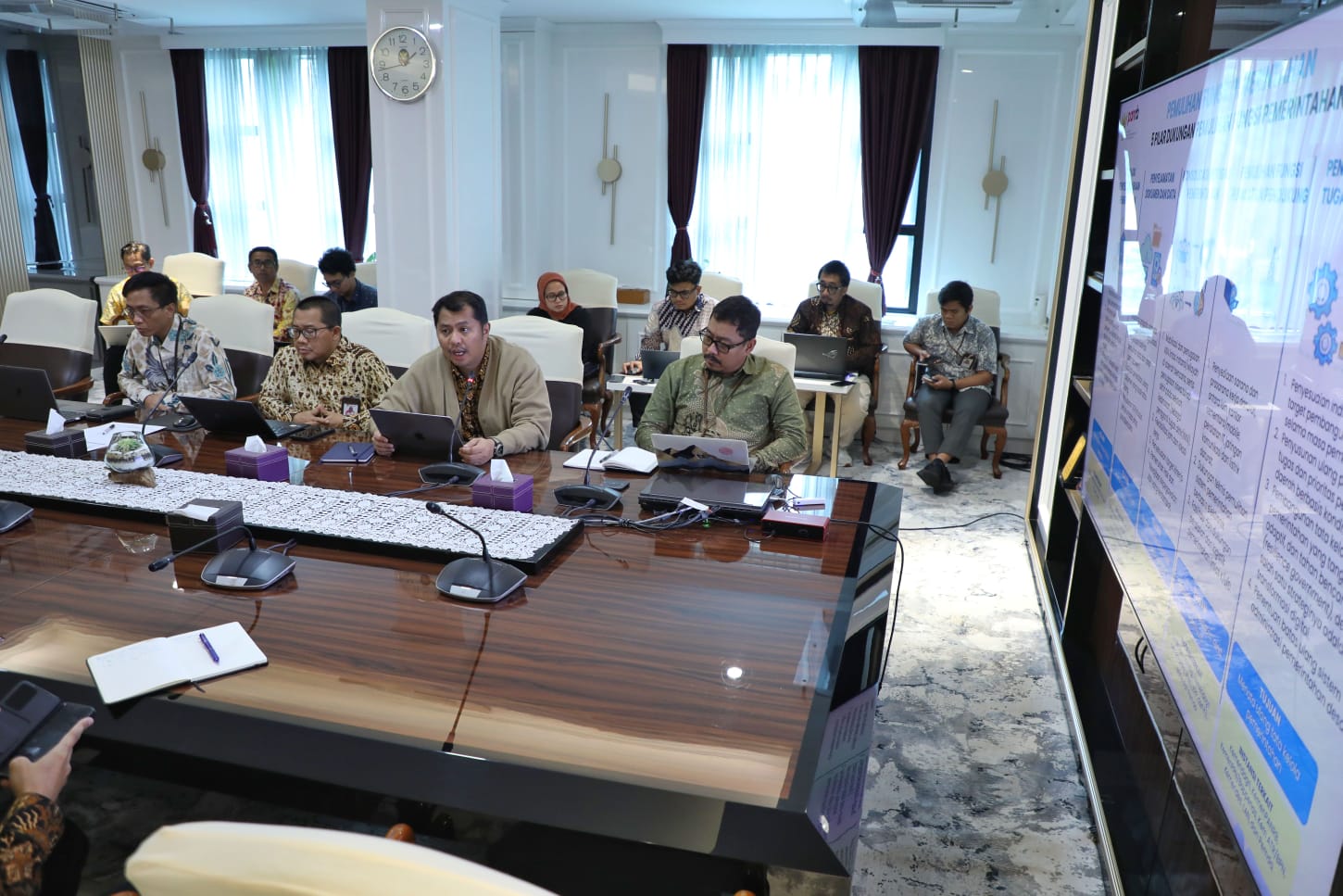 20260305 Rapat Laporan Satgas Percepatan Rehabilitasi Sumatra 9