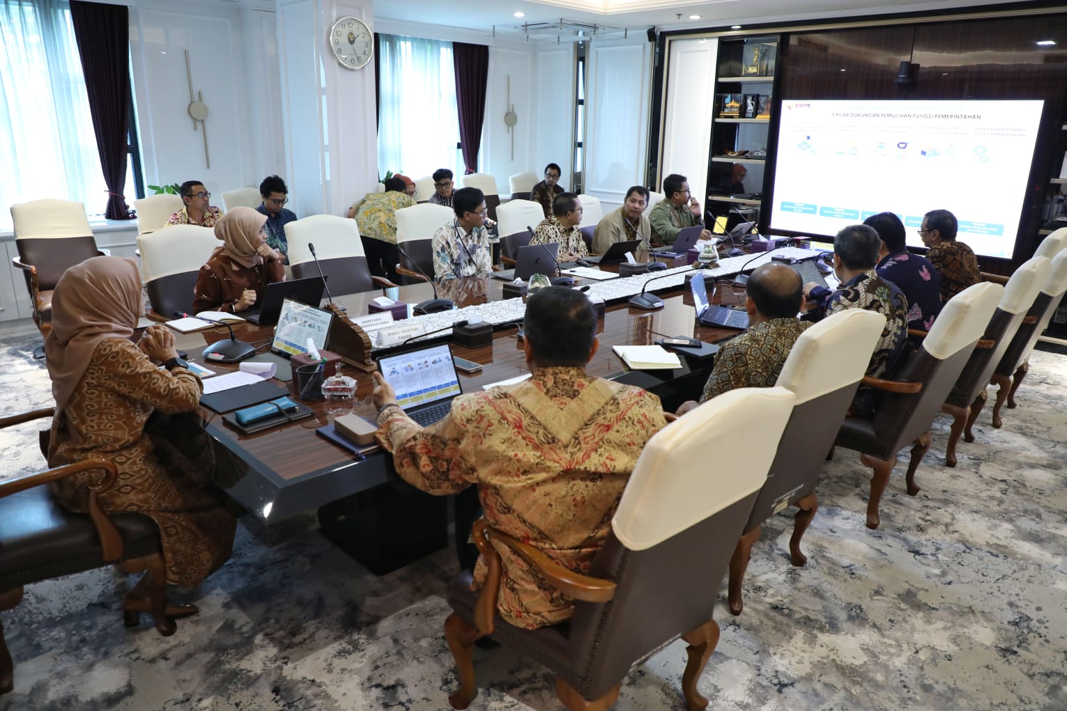 20260305 Rapat Laporan Satgas Percepatan Rehabilitasi Sumatra 9
