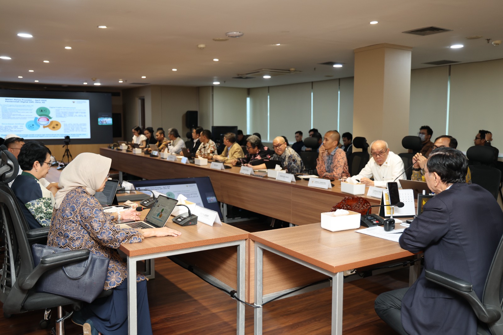 20260313 Rapat Percepatan Program digitalisasi Bantuan Sosial 9