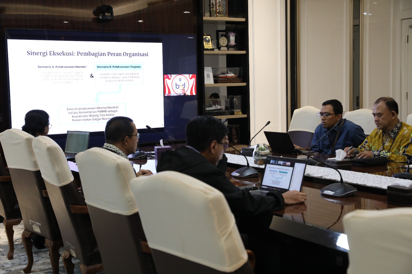 202639 Rapat Satgas Rehabilitasi dan Rekonstruksi Pascabencana Sumatra 12