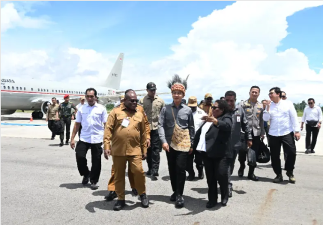 20260420 Dari ATR ke Boeing Wapres Tinjau Pengembangan Bandara Nabire untuk Konektivitas Papua Tengah