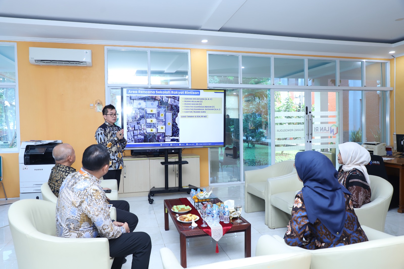 20260420 MENTERI Peninjauan Pembangunan Sekolah Rakyat di ASN Corpu 18