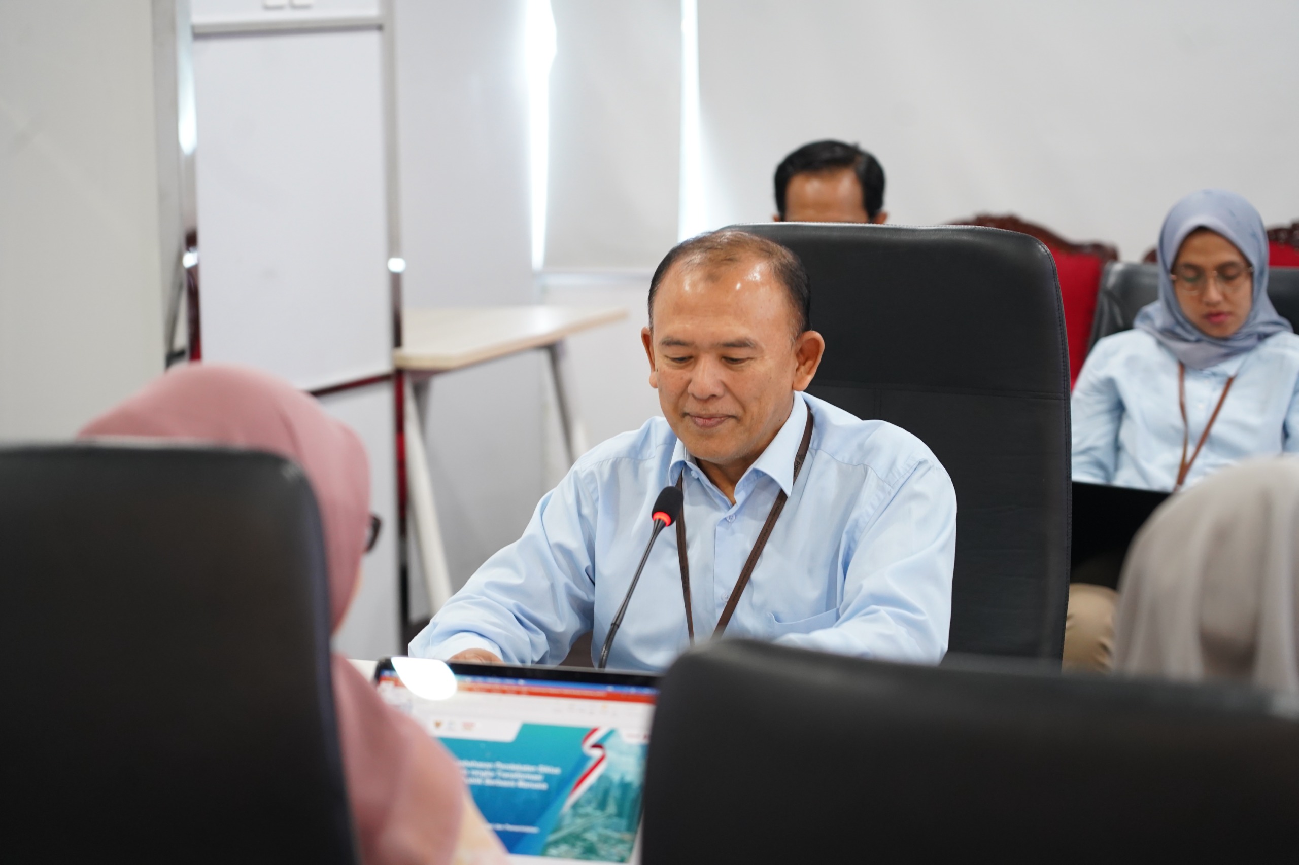 20260430 Rapat Pembahasan Pendekatan Siklus Hidup dalam Transformasi Pelayanan Publik Berbasis Manusia 5
