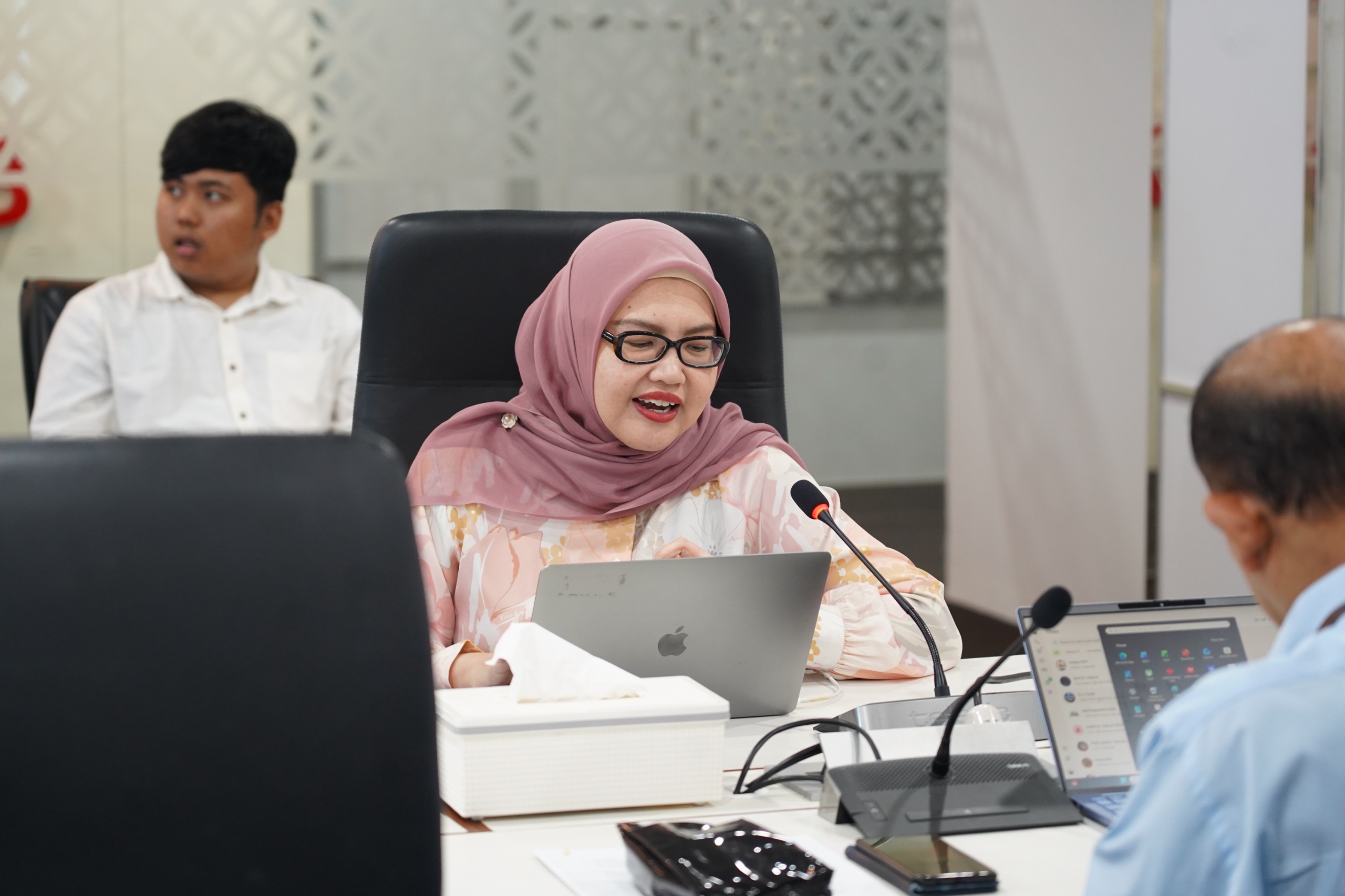 20260430 Rapat Pembahasan Pendekatan Siklus Hidup dalam Transformasi Pelayanan Publik Berbasis Manusia 5