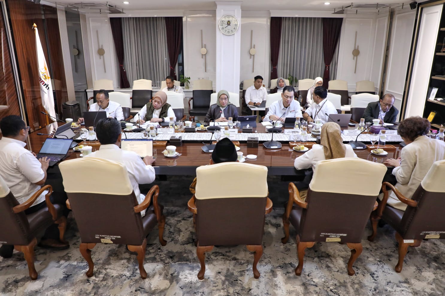 20260511 MENTERI Pertemuan dengan Menteri Pendidikan Dasar dan Menengah 16