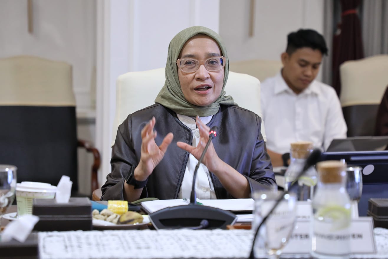 20260511 MENTERI Pertemuan dengan Menteri Pendidikan Dasar dan Menengah 16